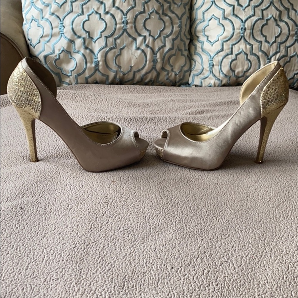 Steve Madden Vegas Gold glitter platform heels